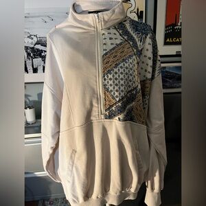 Zipper sweater with patch size M